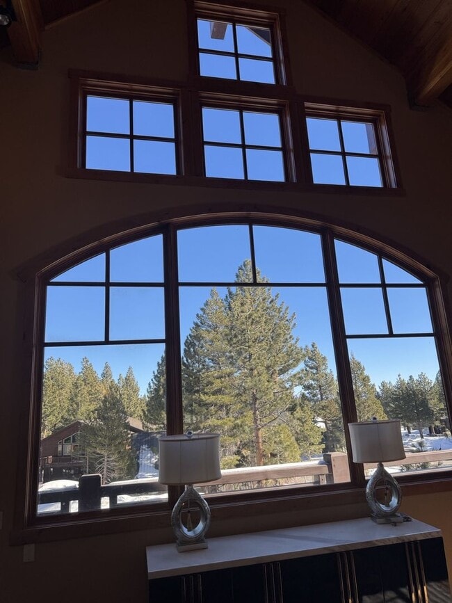 Building Photo - Luxury 5-Bedroom, 6-Bathroom Mountain Retreat – Hot Tub, Fireplaces, & More!