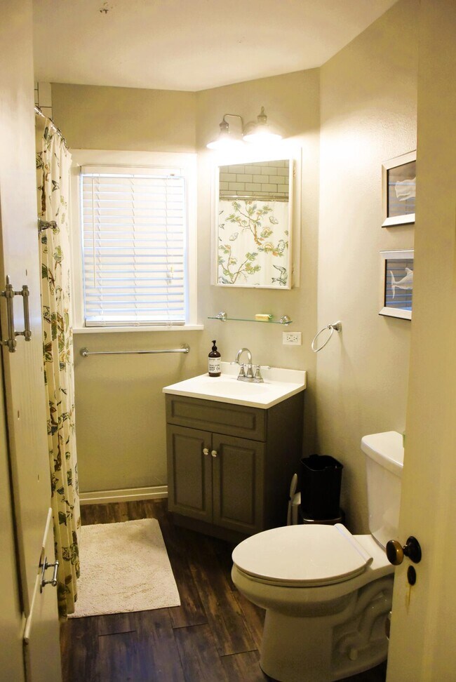 Building Photo - 2508 24th St