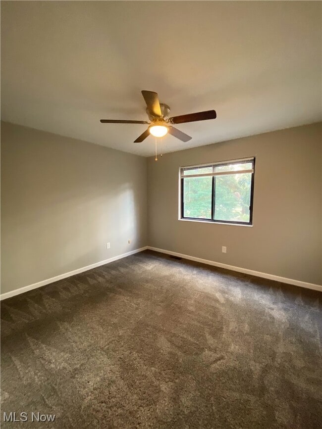 Building Photo - 1480 Cedarwood Dr