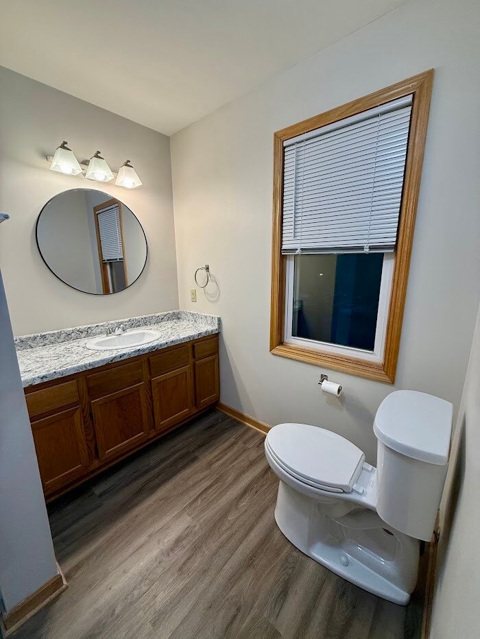 Master Bath - 2042 Cliff Alex Ct S