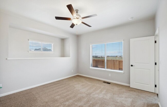 Building Photo - 828 Hearthstone Ave