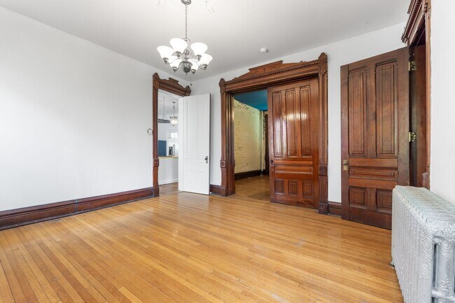 Building Photo - Huge Brick House in Victorian Village/Short North, Beautiful Woodwork 3 Car Garage and Swimming pool