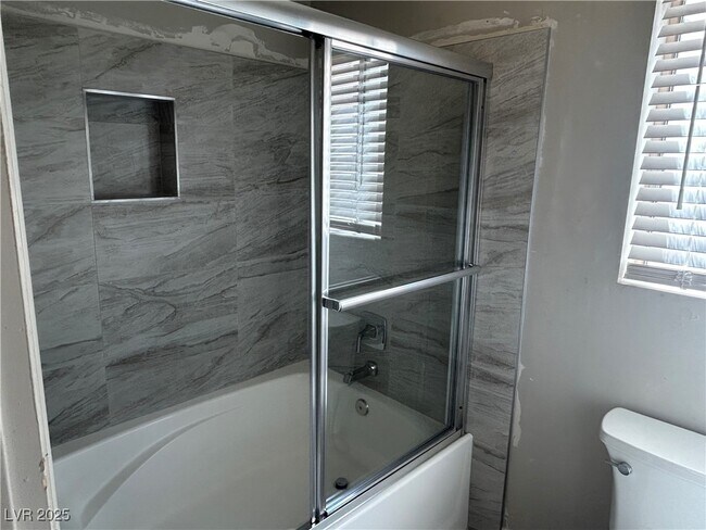 Building Photo - 5419 Walton Heath Ave
