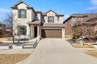 Building Photo - 2205 Lexington Wy