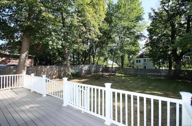 Building Photo - 62 Whitney St