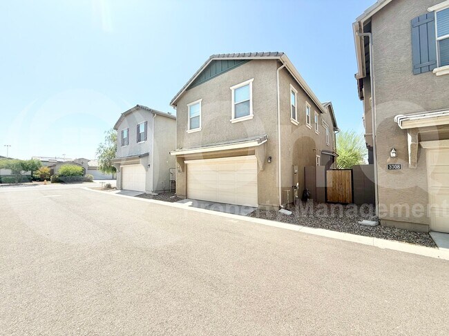 Building Photo - 3706 S 57th Ln
