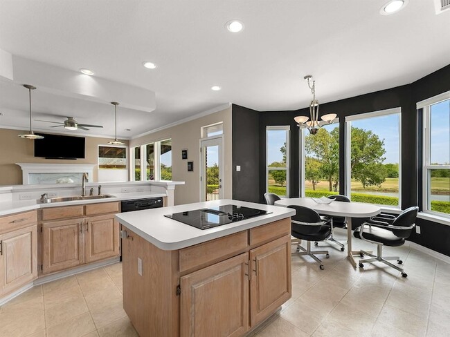 Building Photo - 7436 Stoney Point Dr