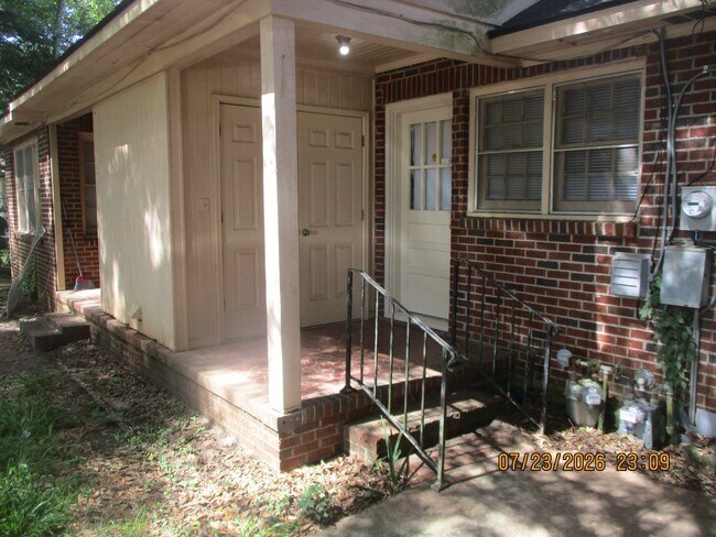 Building Photo - 614-B Haley St