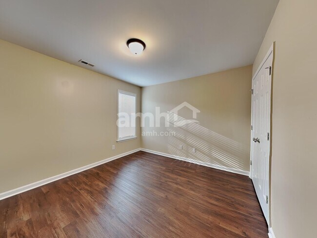 Building Photo - 228 Pearson Pl