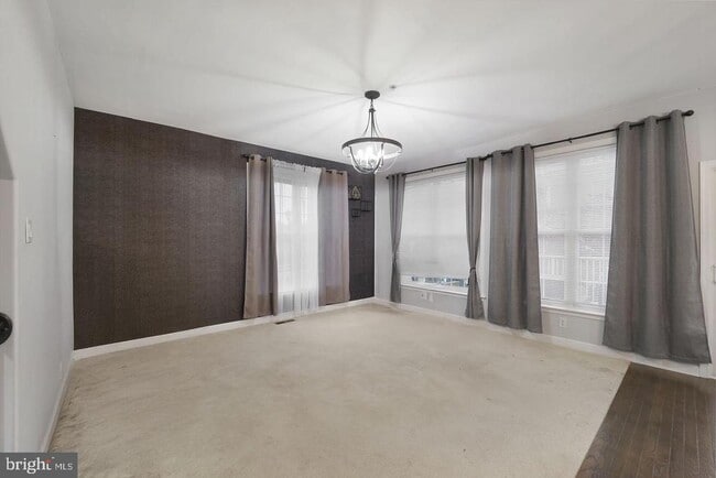 Building Photo - 5400 Marshalls Choice Dr