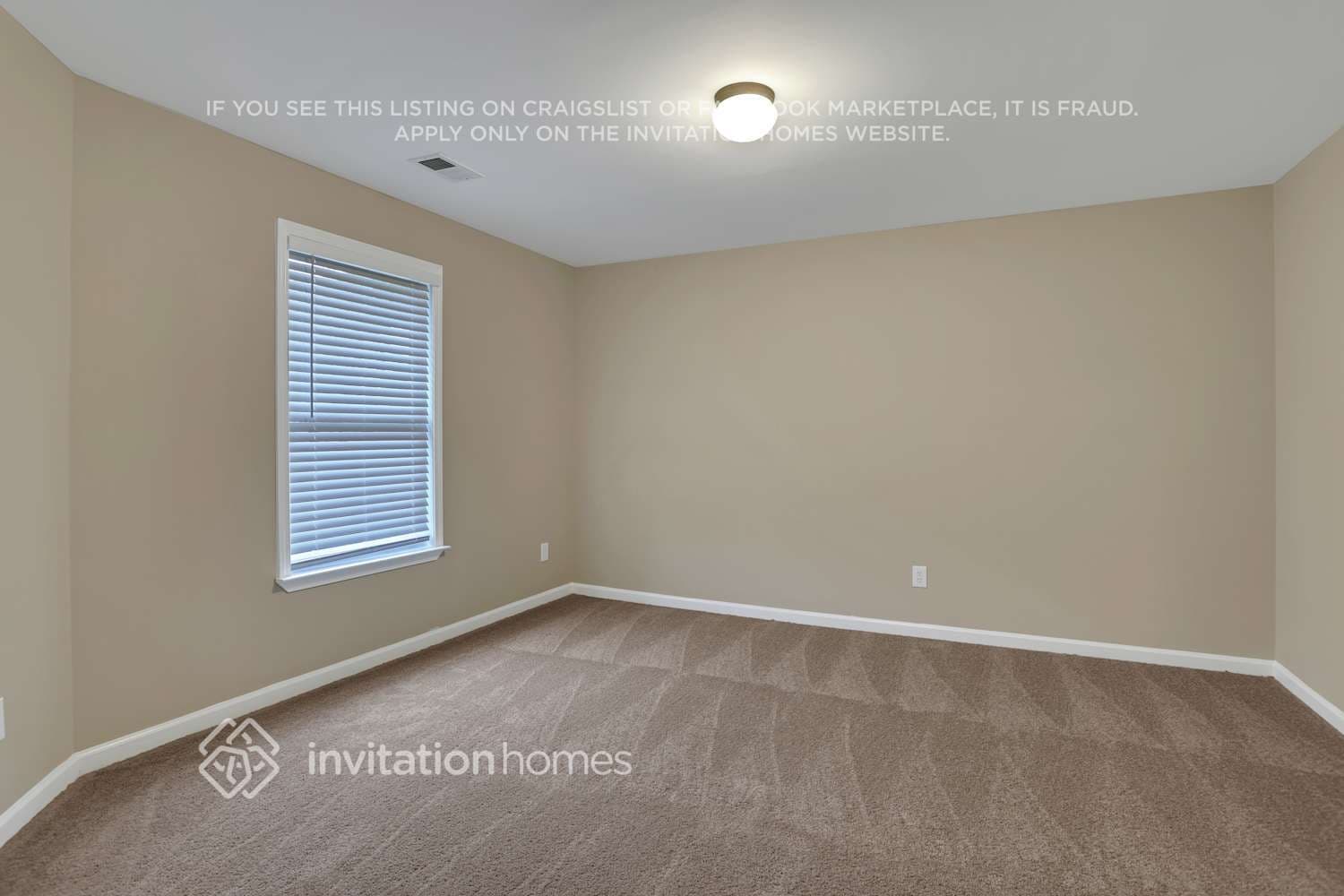 Building Photo - 4176 Kenwood Trail