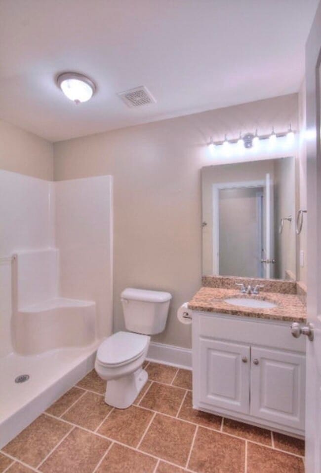 Building Photo - 3005 Daufaskie Rd