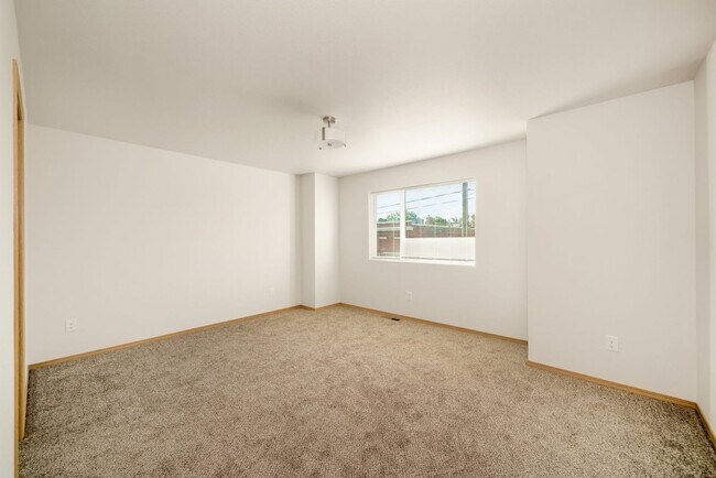 Building Photo - 1113 W Sinto Ave