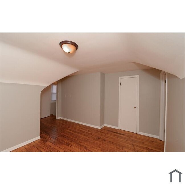 Building Photo - 12328 Grannis Rd