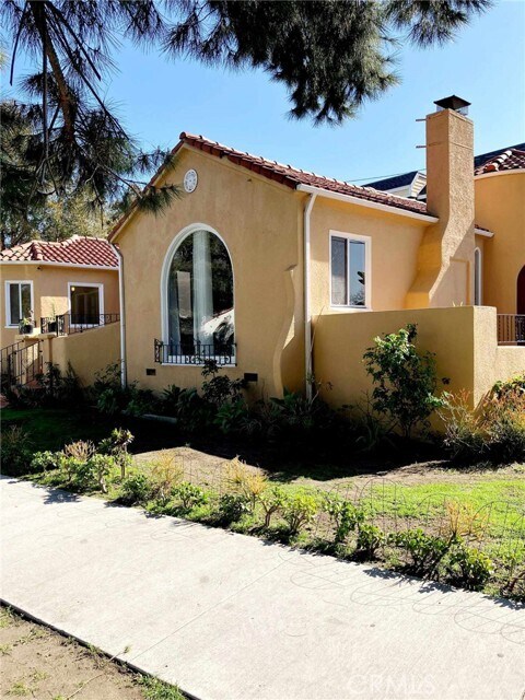 Building Photo - 1001 Monterey Rd