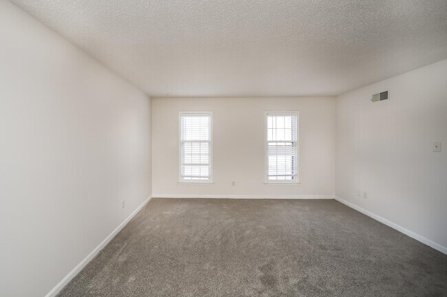 Building Photo - 6145 Shadowfall Cove