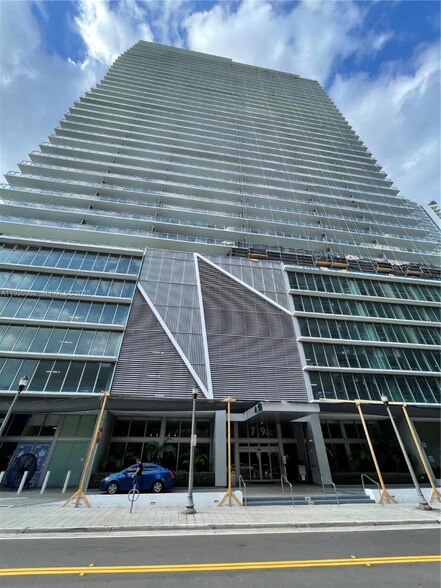 Building Photo - 79 SW 12th St