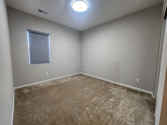 Building Photo - Single story home in the Stonebrook area of Sparks, NV.