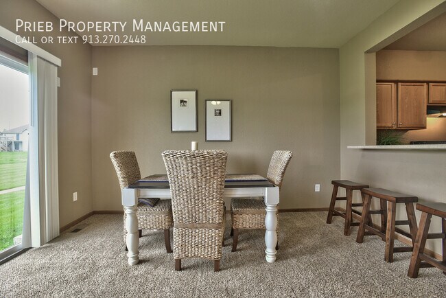 Building Photo - 900 S Woodson Ct