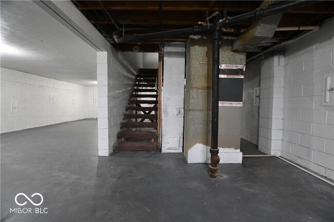 Building Photo - 5820 E 40th St