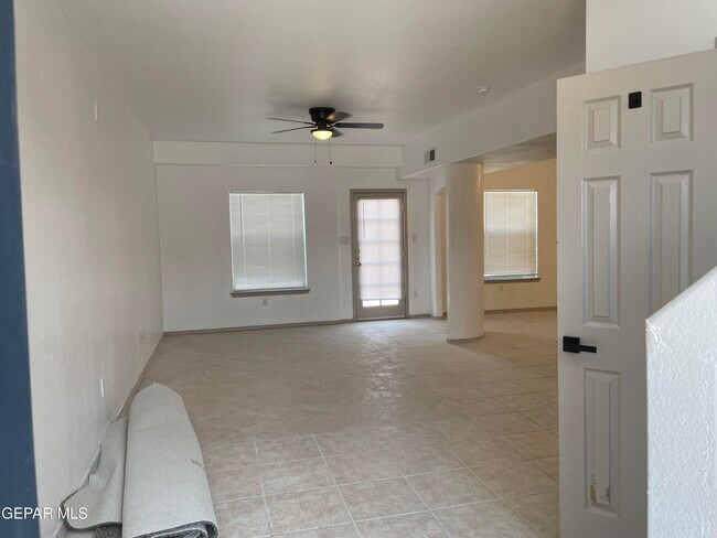 Building Photo - 12325 Tierra Arena Dr