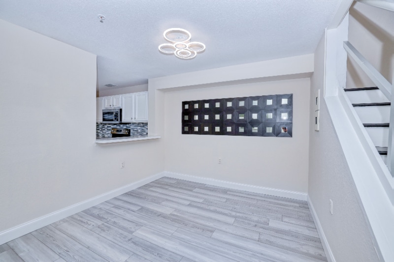 Building Photo - 9047 Gervais Cir