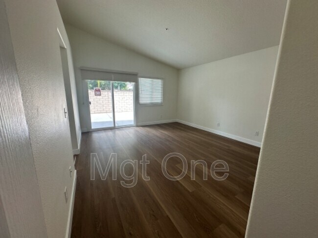 Building Photo - 13524 Auburn Ct