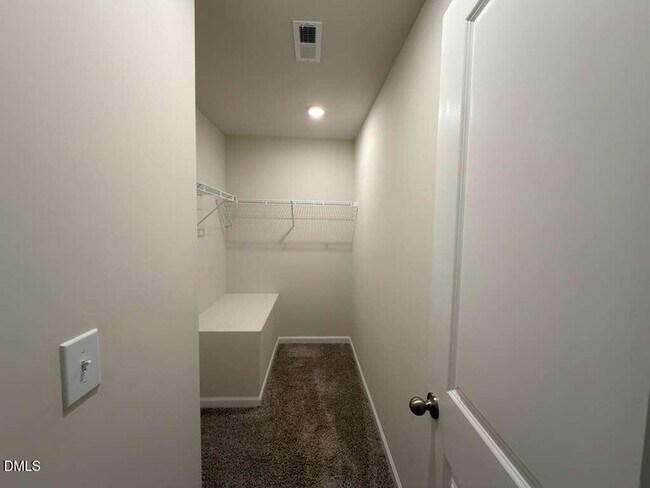 Building Photo - 926 Clearhaven Ln