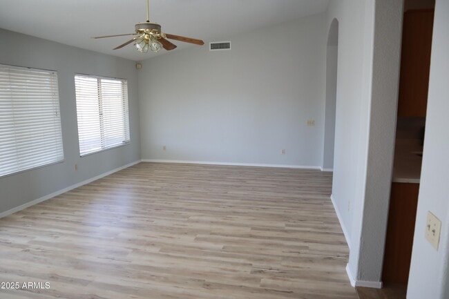 Building Photo - 8650 W Greenbrian Dr