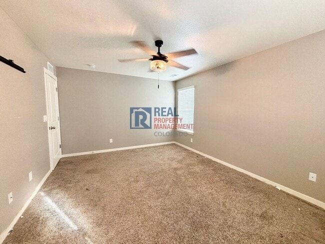 Building Photo - 2051 Rosette Ln