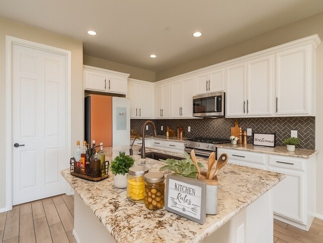 Building Photo - Amazing 2 Story with 4-Bedroom, 2.5-Bath Home in Saguaro Trails – Modern Comfort & Prime Location!