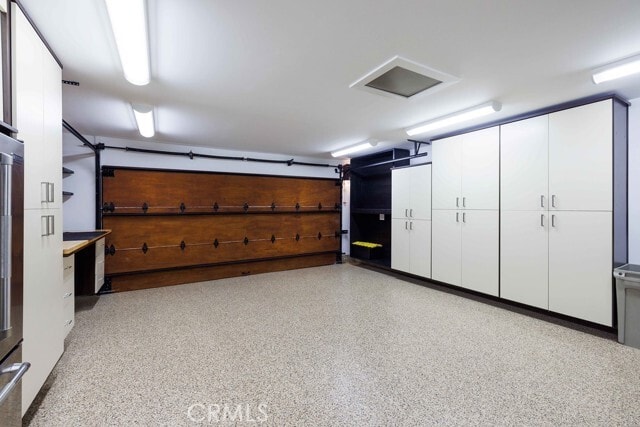 Building Photo - 5672 Rich Hill Way