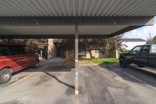 Building Photo - 13214 E Skyview Ave