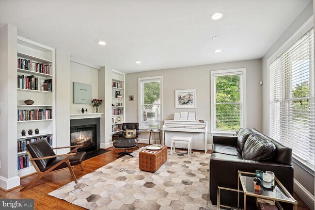 Building Photo - 5248 Clifton St