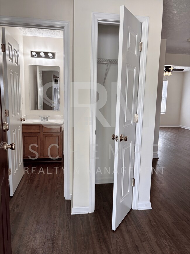 Building Photo - 7022 Shanty Creek Dr