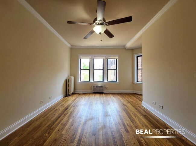 Building Photo - 1 bedroom in CHICAGO IL 60613
