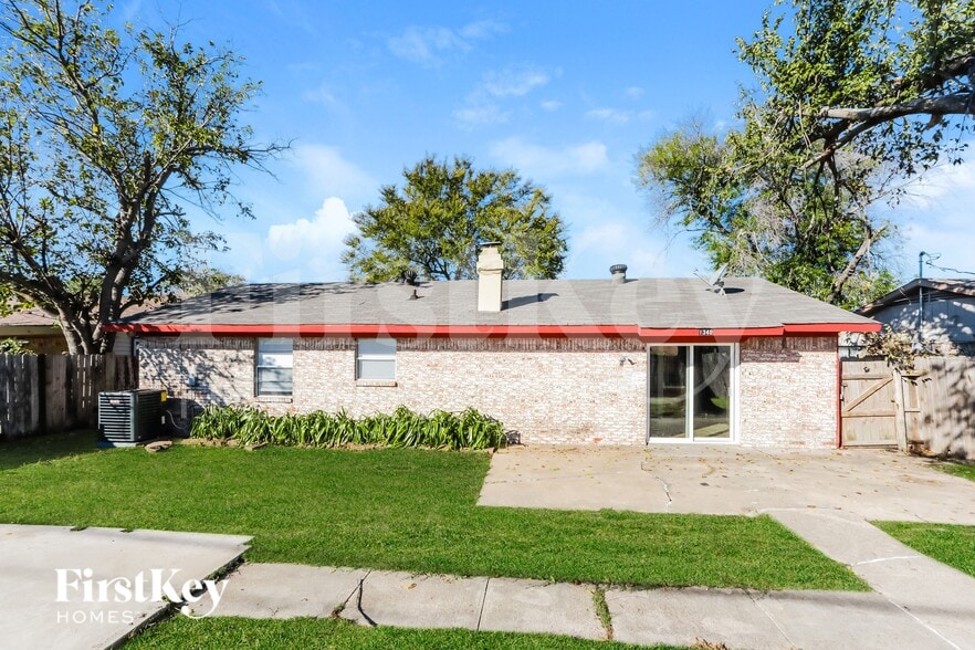 Building Photo - 1340 Virgie Joe Dr