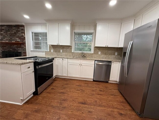 Building Photo - 3085 Stantondale Dr