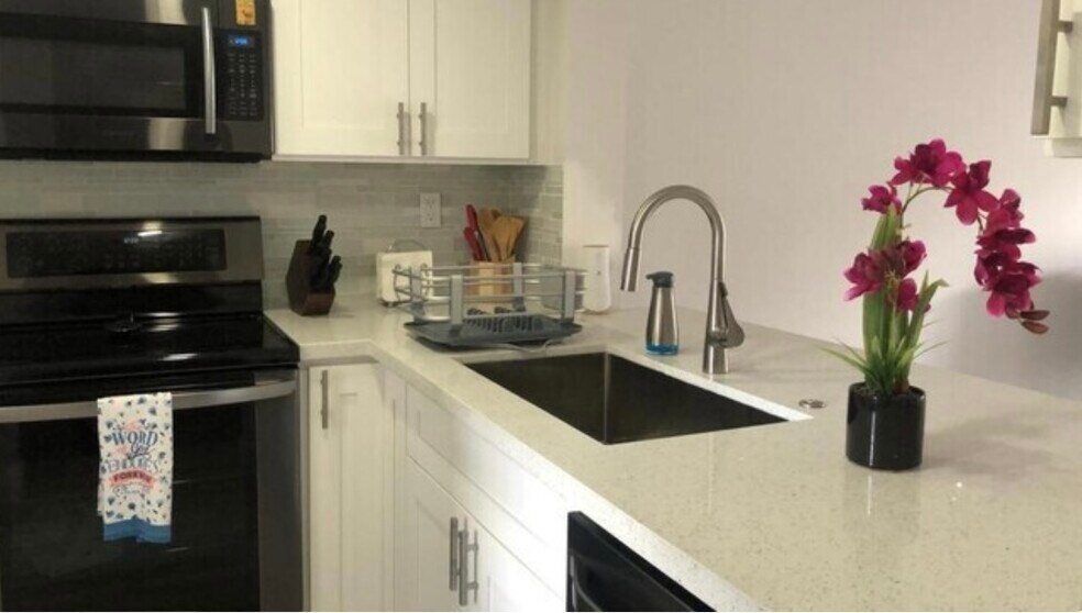 Building Photo - 11361 SW 3rd St