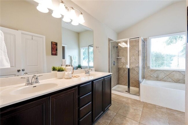 Building Photo - 1802 Discovery Blvd