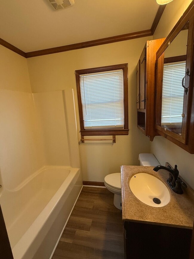 Building Photo - Two-Three bedroom, 1 bath house in Graham