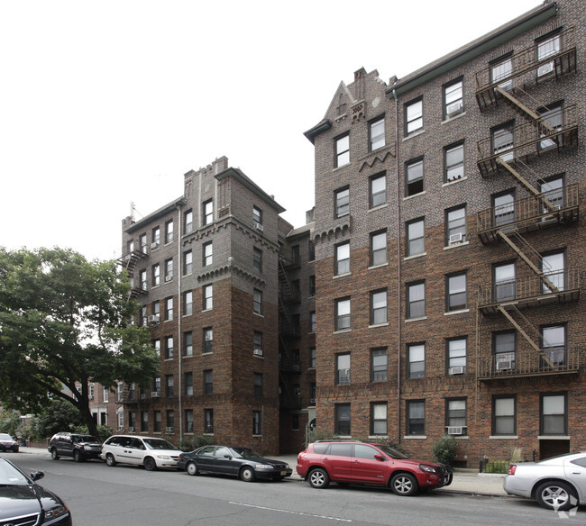 Building Photo - 32-52 33rd Street