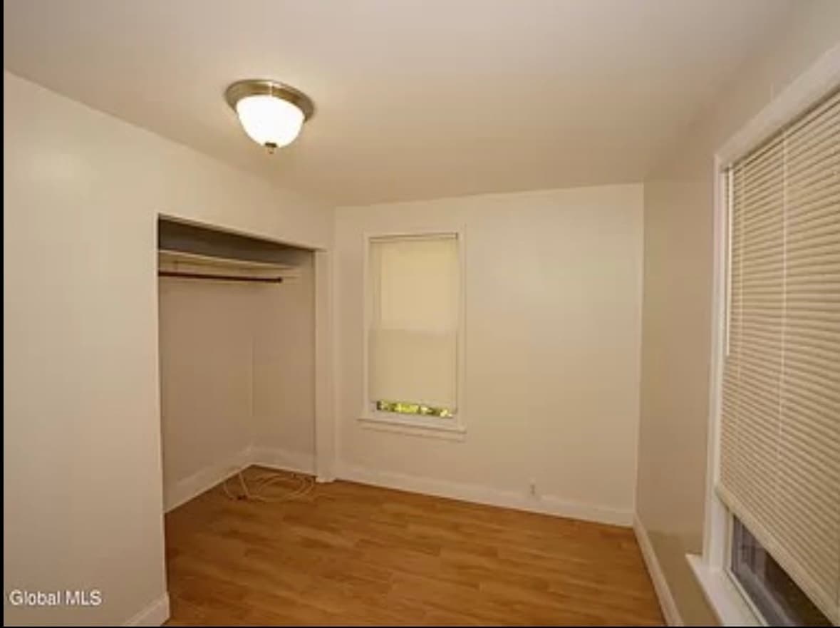 Building Photo - 1508 Tibbits Ave