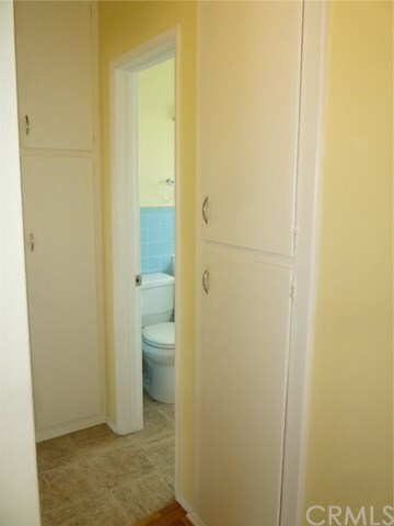 Building Photo - 15919 Dalton Ave