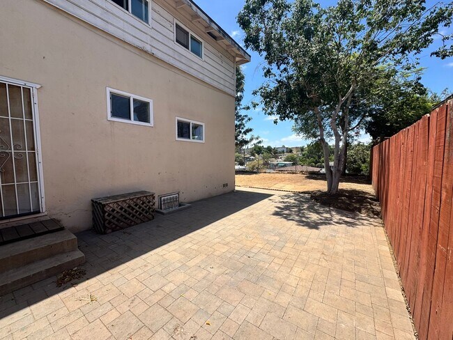 Building Photo - 6150-6152 Horton Drive