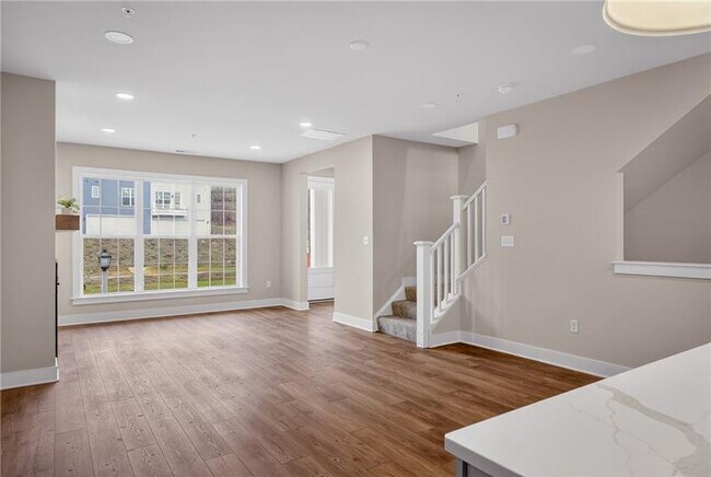 Building Photo - 4022 Cottage Wy