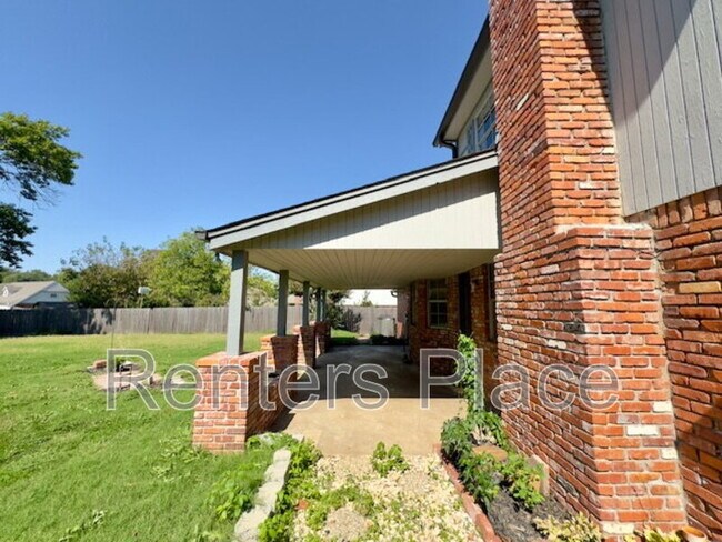 Building Photo - 6310 S 72nd E Pl