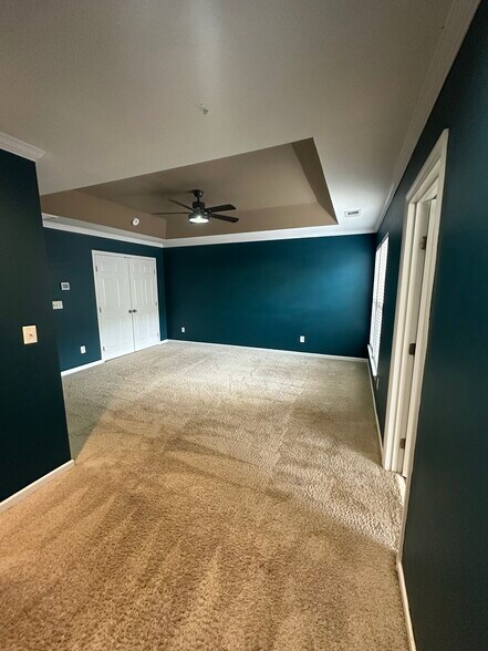 Building Photo - 239 Lincoln St