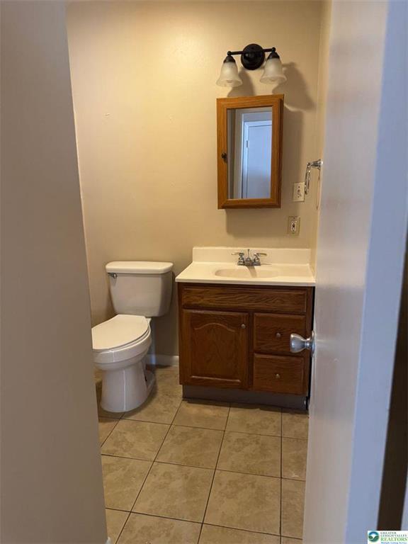 Building Photo - 1538 E 8th St