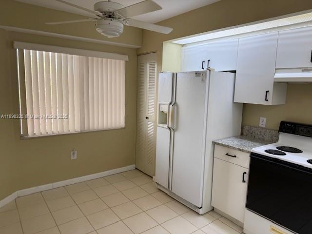 Building Photo - 850 SW 138th Ave